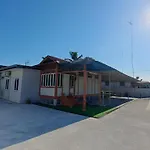 Esah Best Inn